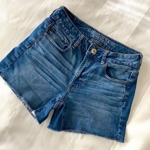 American Eagle Denim Shorts super Stretch High Rise Shortie size 4